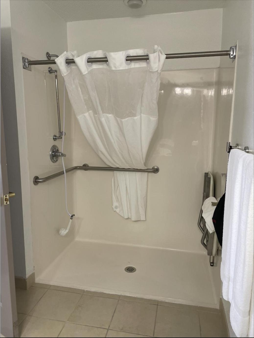 Harmony Inn & Suites Fort Dodge Extérieur photo
