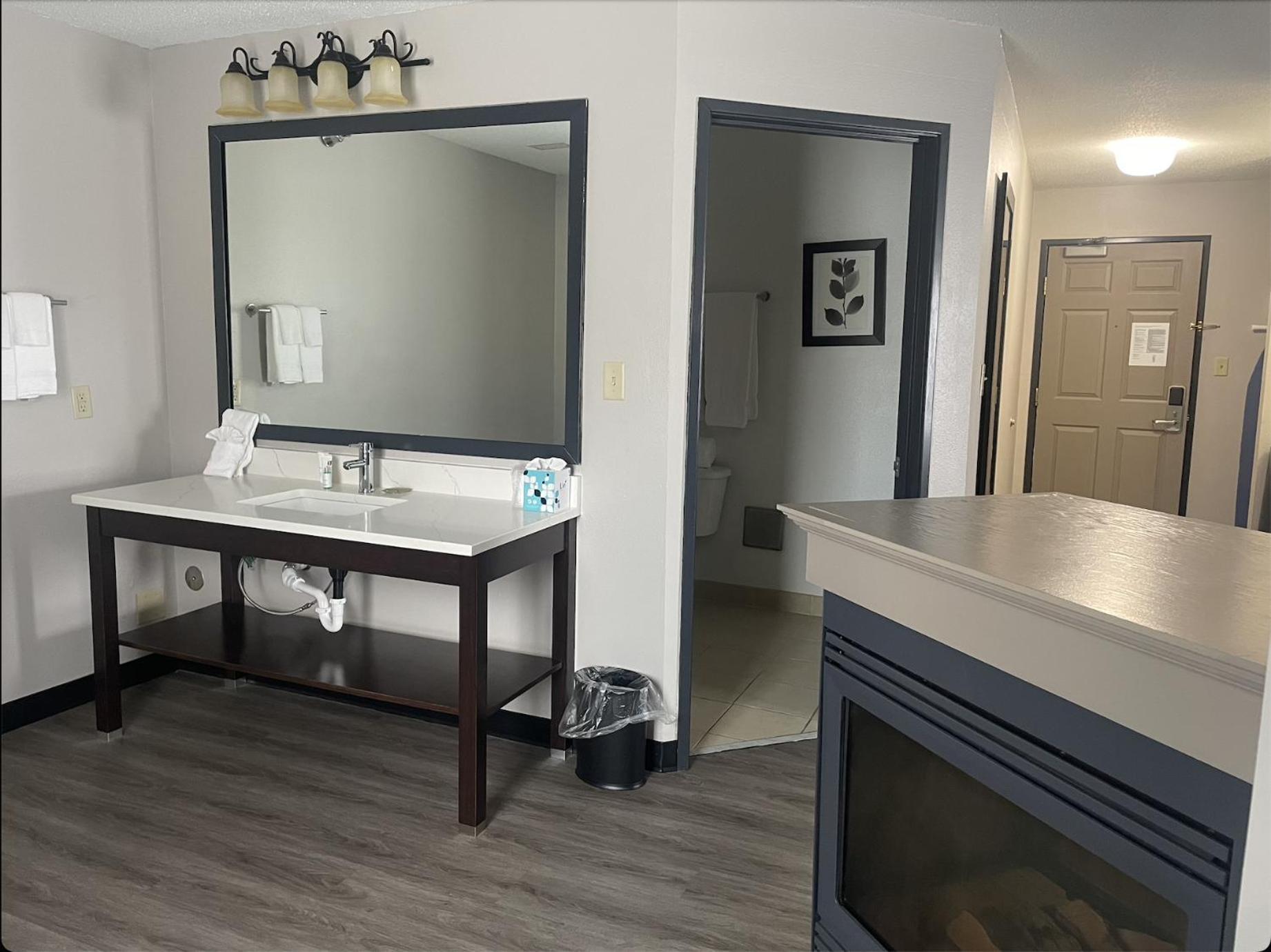 Harmony Inn & Suites Fort Dodge Extérieur photo