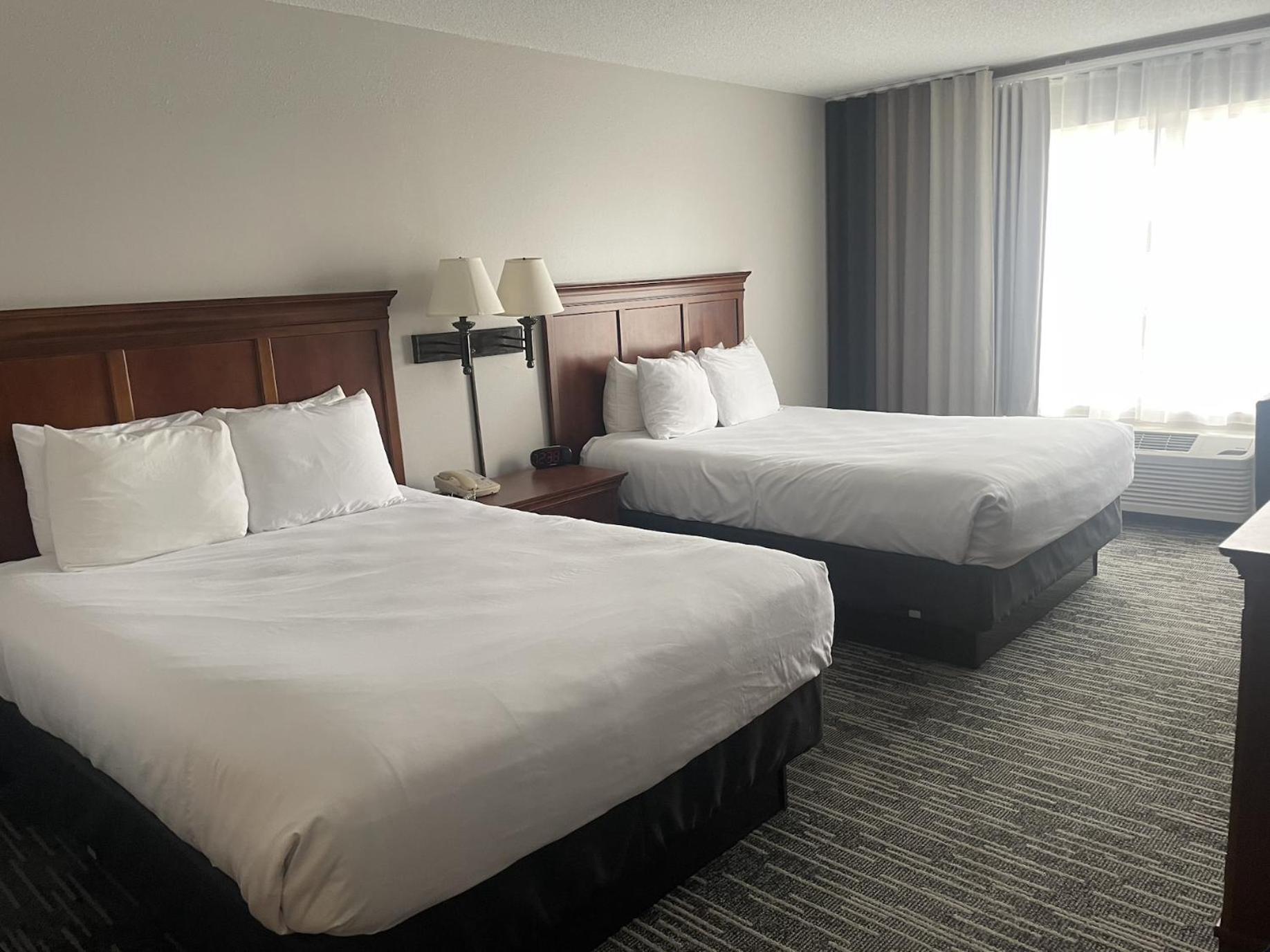 Harmony Inn & Suites Fort Dodge Extérieur photo