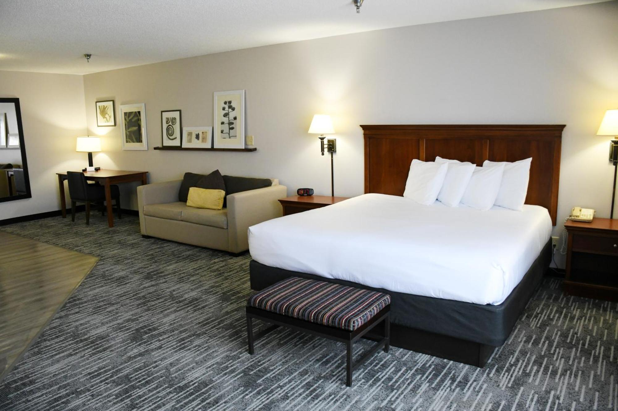 Harmony Inn & Suites Fort Dodge Extérieur photo