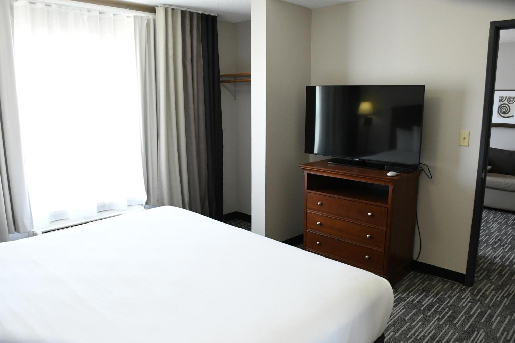 Harmony Inn & Suites Fort Dodge Extérieur photo